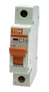 Выключатель автоматический 3-полюсный ВА47-29 32А TDM