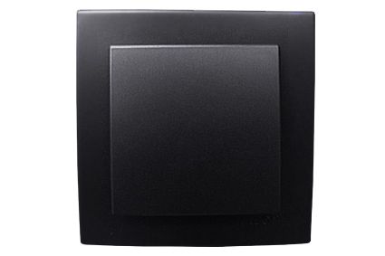  1-   Touran Nilson 24161001