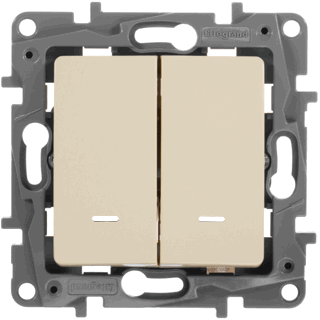 2-      Etika Legrand 672304