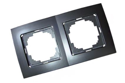  2   Touran Nilson 24160092
