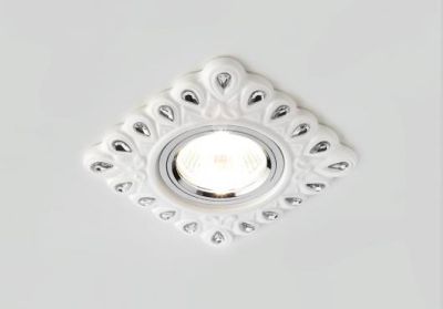   MR-16 D5550 W/L     Ambrella 