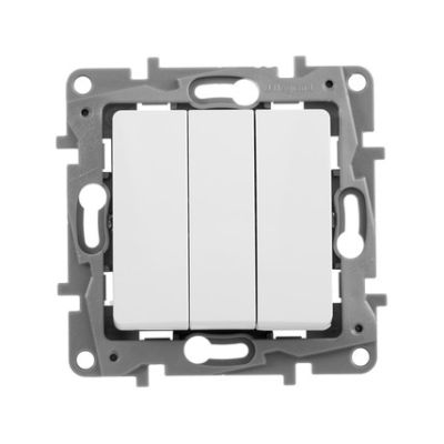  3-  Etika Legrand 672213